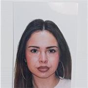 Profesora de biología con gran motivación por enseñar